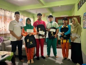 SMK Negeri Tempursari Berbagi Kebahagiaan melalui Santunan Anak Yatim