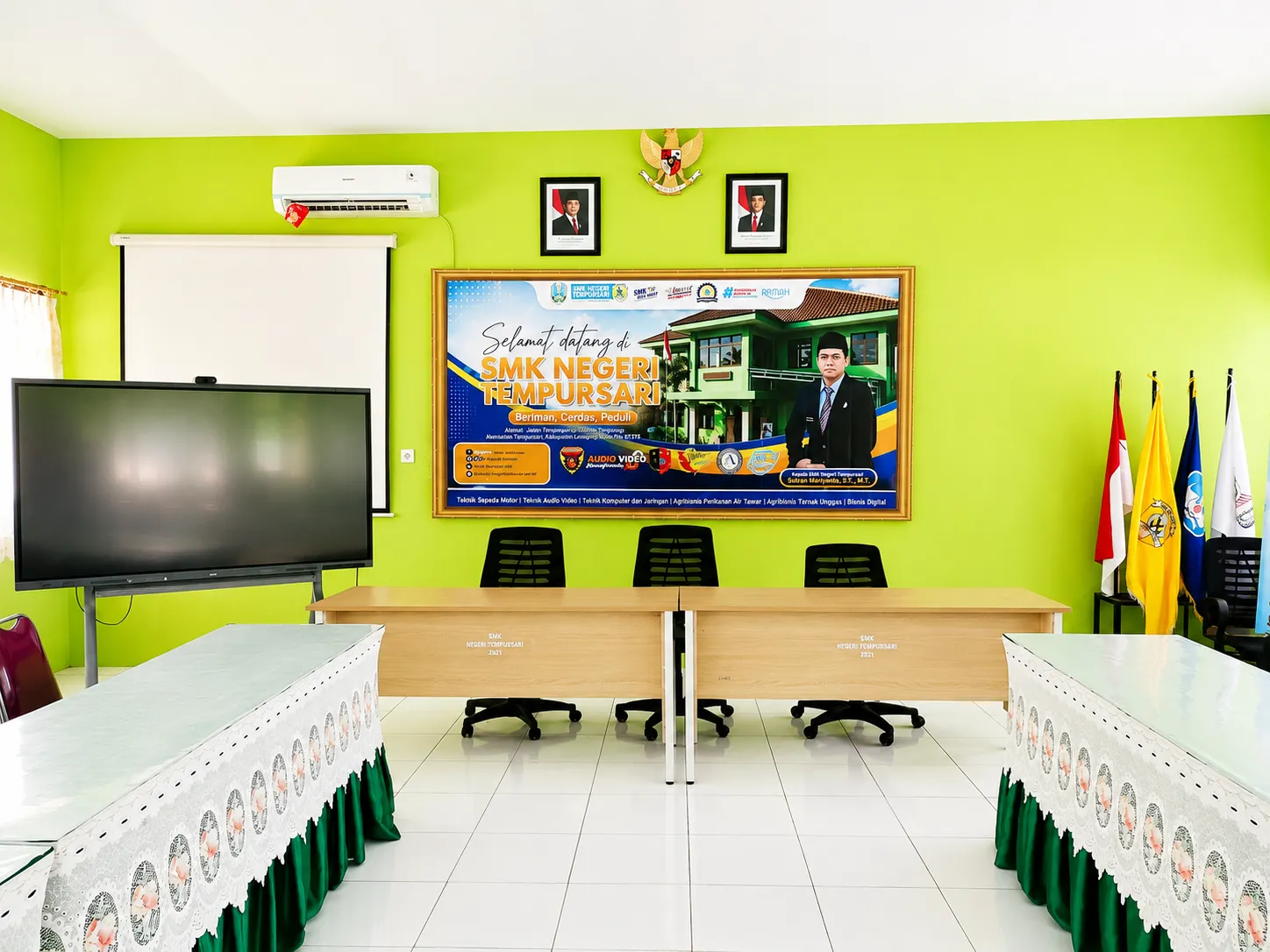 Ruang Rapat Sekolah